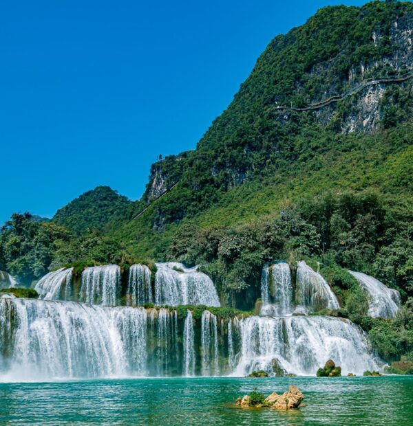 Adventure 5 days 4 nights - Ban Gioc waterfall